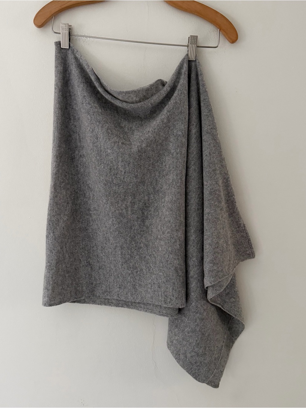 Cashmere Topper Poncho Wrap Gray One Size Quiet Luxury Minimalist Classic